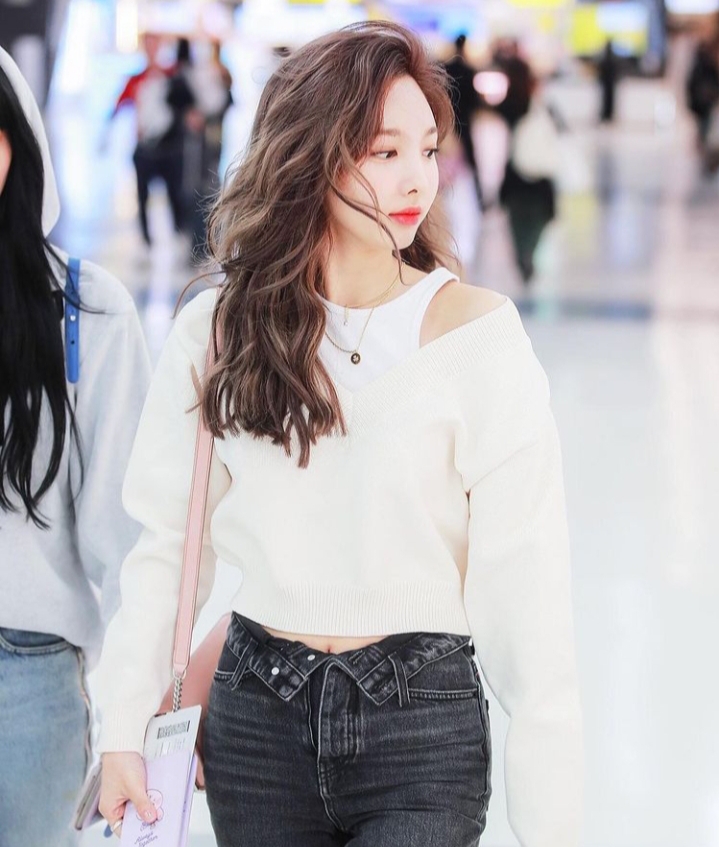 Ever Wondered How Twice Girls Look Without Makeup: See Pictures Here - 0