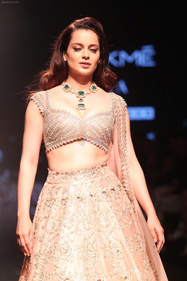 Fashion Ka Hai Yeh Jalwa: Kangana Ranaut And Tara Sutaria’s Showstopper Ramp Walk - 0