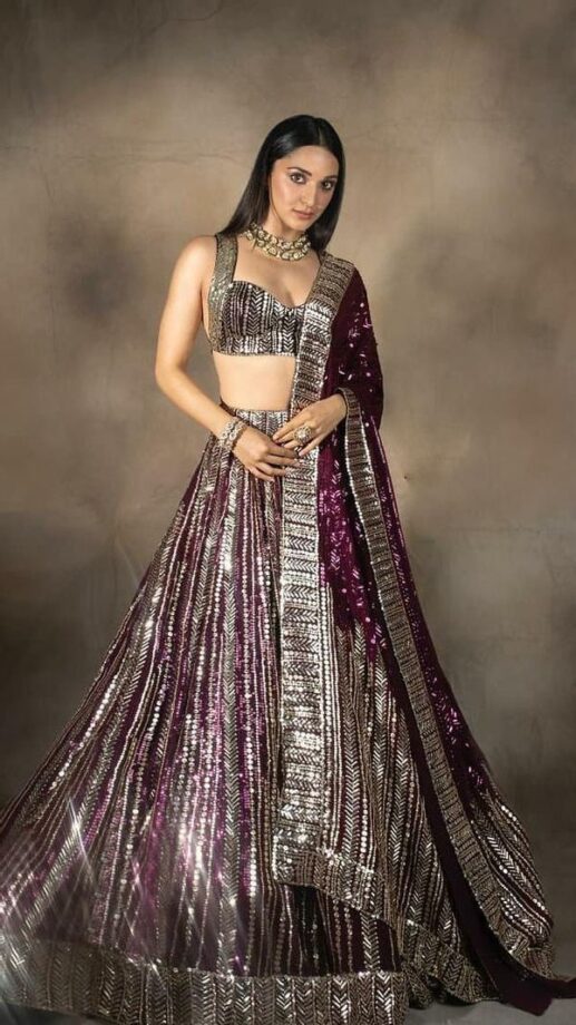 Guess Who Made A Way To Our Hearts With Their Statement Monotone Lehengas: Kareena Kapoor & Kiara Advani - 3