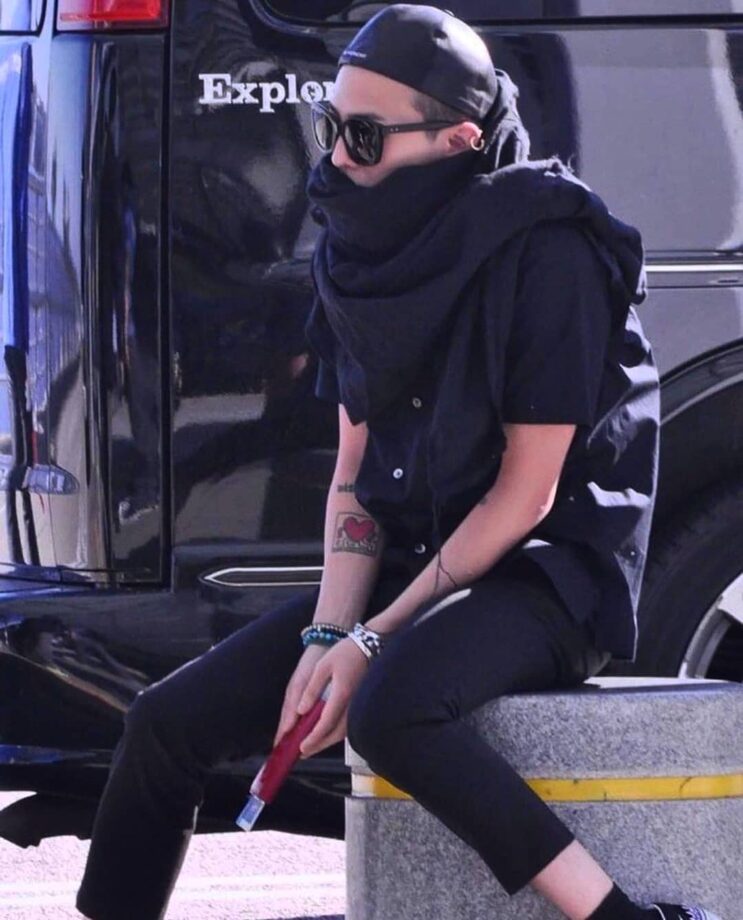 Highlighting Panache Street Style Looks Of G-Dragon & Jungkook - 3