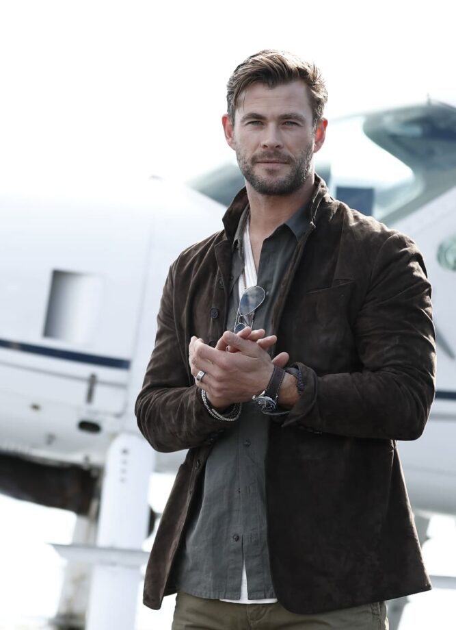 Best Jacket Looks Of Heartthrob Chris Hemsworth To Look Striking - 7