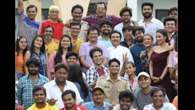 Jethalal, Bagha, Bapuji, & Taarak Mehta Ka Ooltah Chashmah cast come together for a special groupfie, fans love it