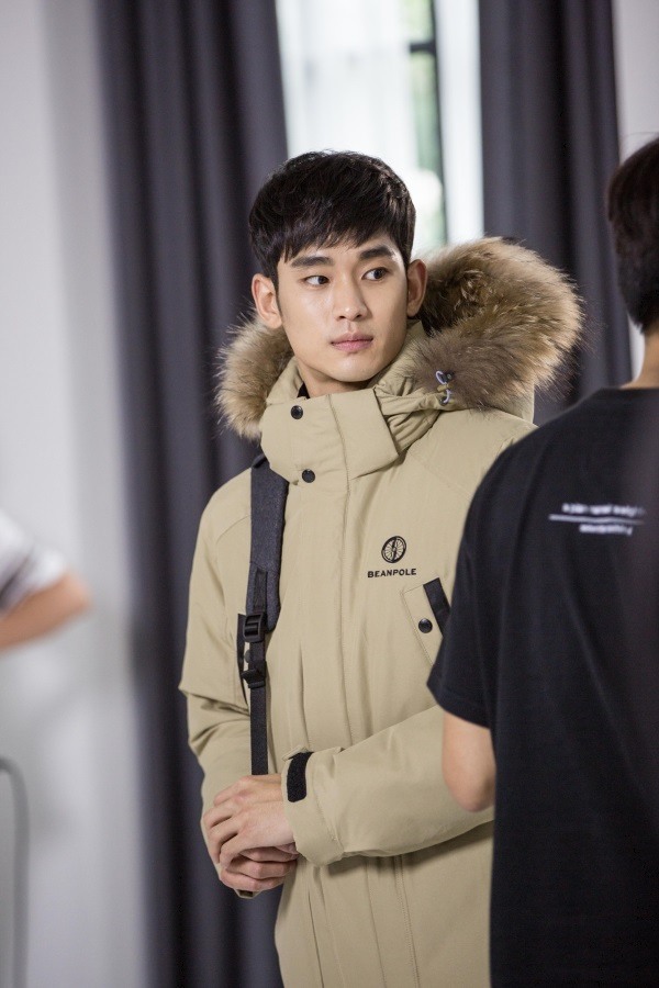 Kim Soo Hyun Vs Suga: Who Scores High In Bomber Jacket Collection? - 0