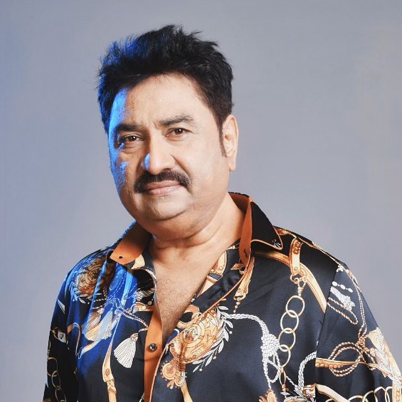 Kumar Sanu Vs Bappi Lahiri: Who Is The Stylish Singer? - 0