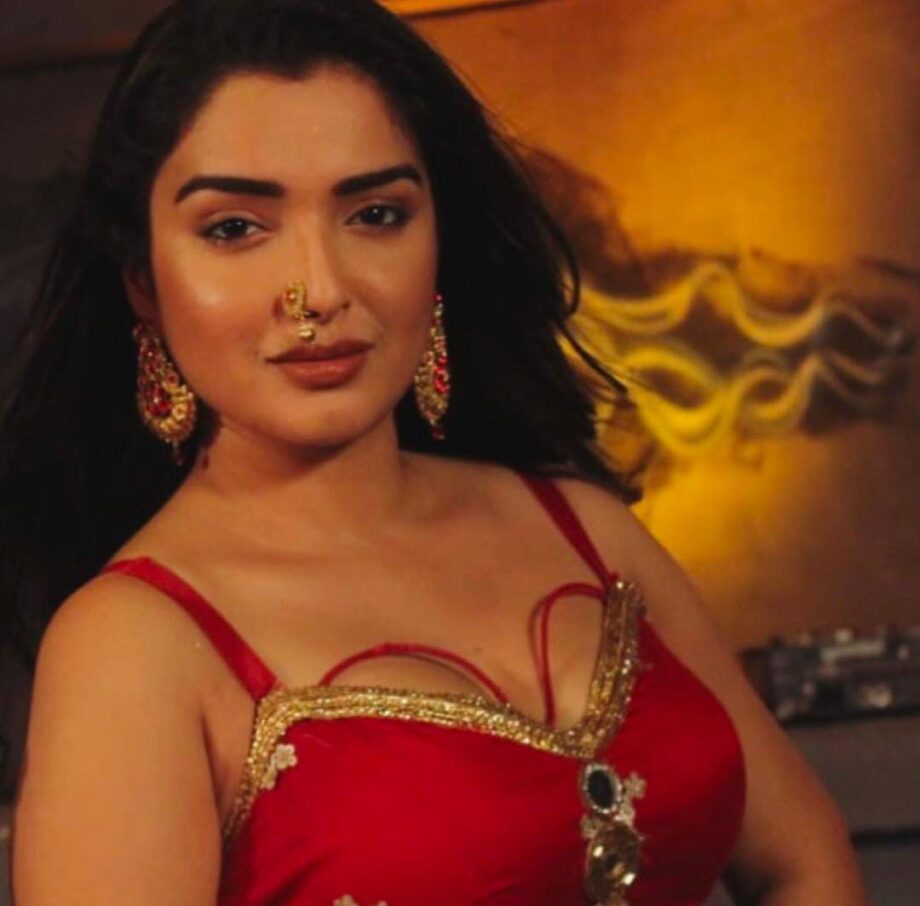 Monalisa To Amrapali Dubey: Hottest Looks From Bhojpuri Divas That Made Us Sweat - 3