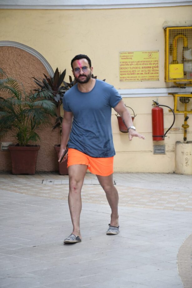 Major Throwback: When Debonair Nawab Saif Ali Khan Wore An Orange Shorts On Repeat - 1