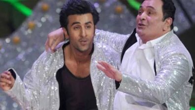 Major Throwback: When Ranbir & Rishi Kapoor Exchanged Their Jackets And Gave An Energetic Performance Together