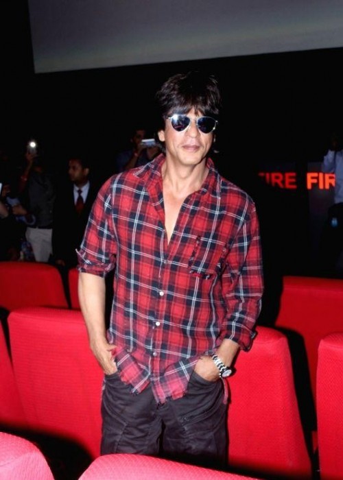 Salman Khan Vs Aamir Khan Vs Shah Rukh Khan: Which Khan Rocked In Flannel Shirt Style? - 2