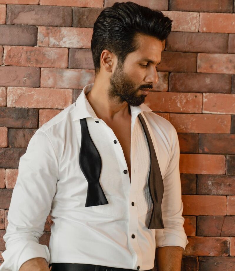 Same Pinch Situation For Shahid Kapoor & Shubham Gill In Self-Tie Bow Tie - 0