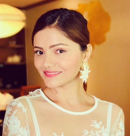 The Selfie Queen: 5 Times Rubina Dilaik Showed Us How To Slay The Perfect Selfie, Take Cues - 2