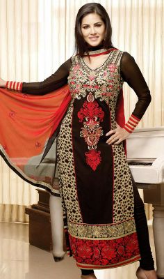 Intricate Embroidered Style Outfits For A Glamorous Ingress - 2