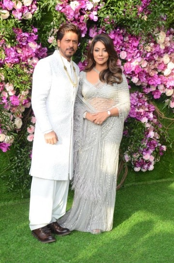 The Stylish Duo: Gauri Khan & Shah Rukh Khan’s Color Coordinated Fashion Styles - 2