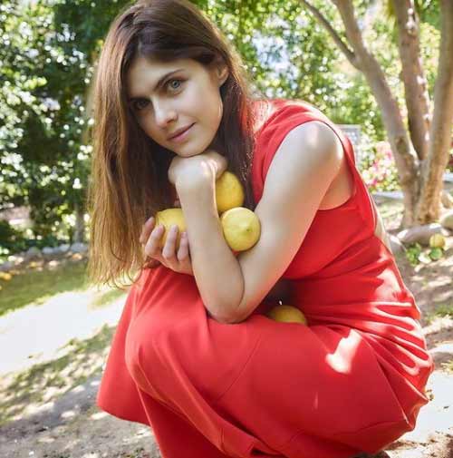 Top 5 Oops Moments Of Alexandra Daddario - 4