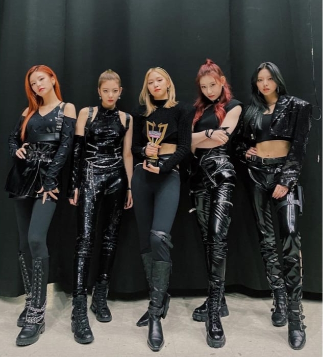 Then Vs Now: ITZY’s Stage Outfit Evolution Is Beautiful - 0