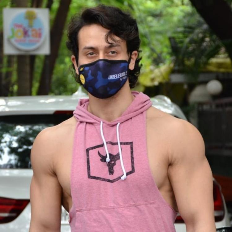 Tiger Shroff’s Top 5 Hot Gymwear Looks: Isn’t He Steaming Hot? Yay Or Nay? - 2