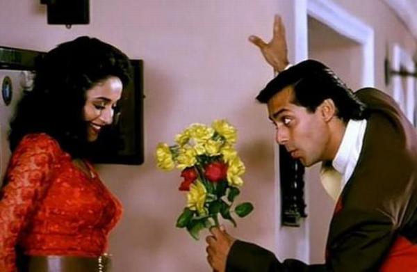 Uhu Uhu: Madhuri Dixit’s Hum Aapke Hain Koun Style Is Worth Recreating - 5