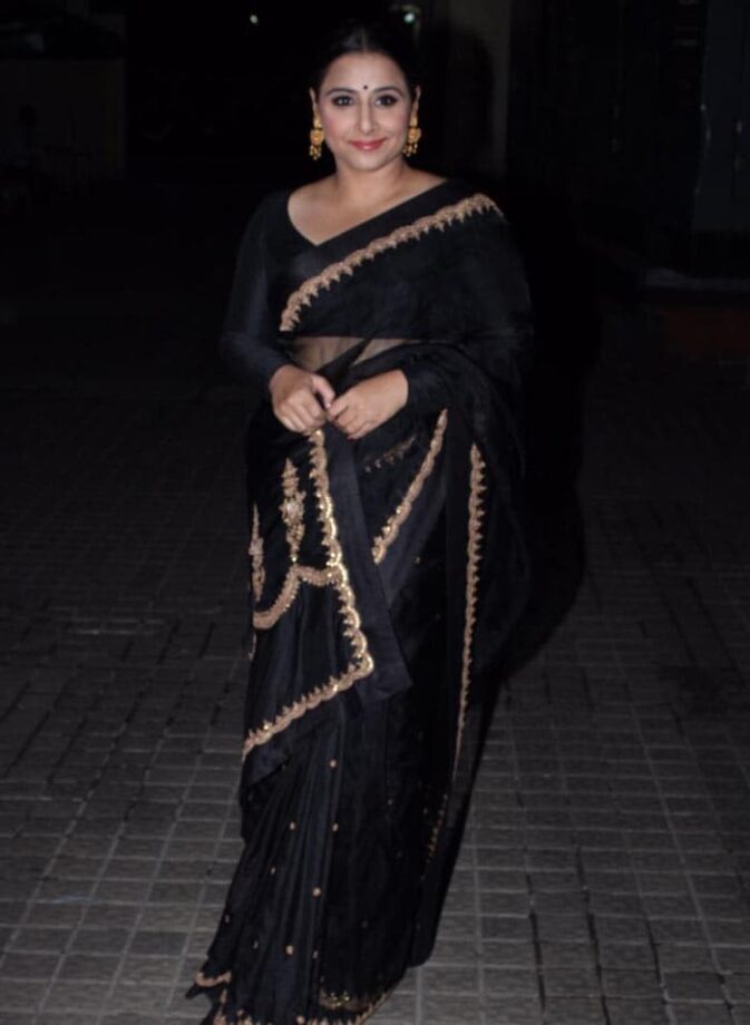 Want To Style In A Designer Embellished Ethnic Saree? Slay The Black Vibe Like Kajol, Vidya Balan & Kareena Kapoor Khan - 1