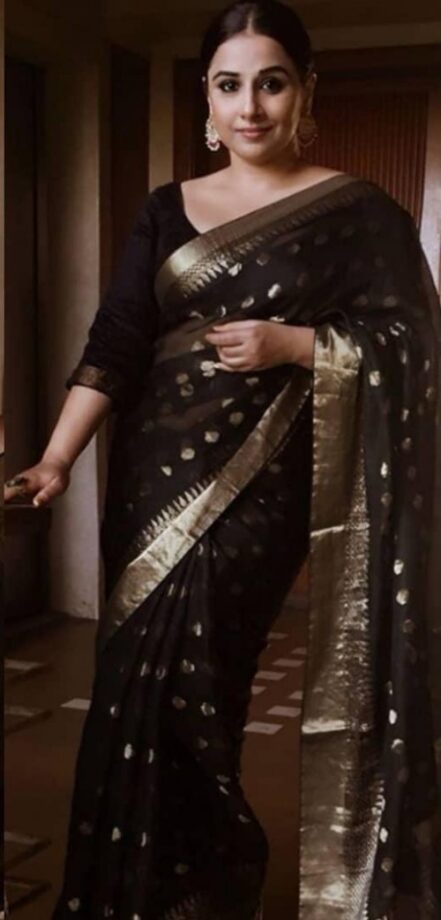 Want To Style In A Designer Embellished Ethnic Saree? Slay The Black Vibe Like Kajol, Vidya Balan & Kareena Kapoor Khan - 2