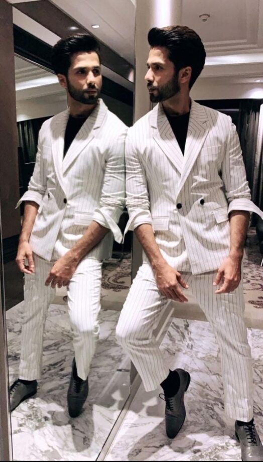 10+ Pictures That Prove There Is No Fashion Competition For Shahid Kapoor In B-Town - 3