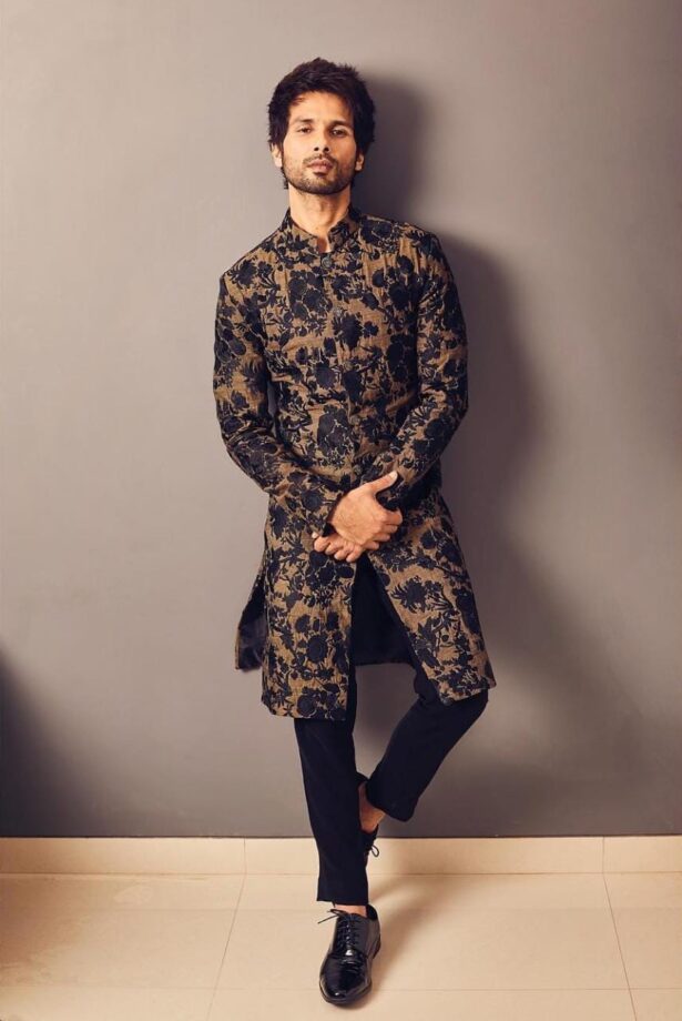 10+ Pictures That Prove There Is No Fashion Competition For Shahid Kapoor In B-Town - 0