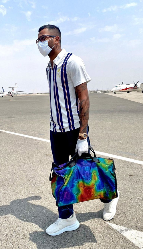 Visit The Airport In Swag With Hardik Pandya: Best Airport Outfits To Bookmark For - 3