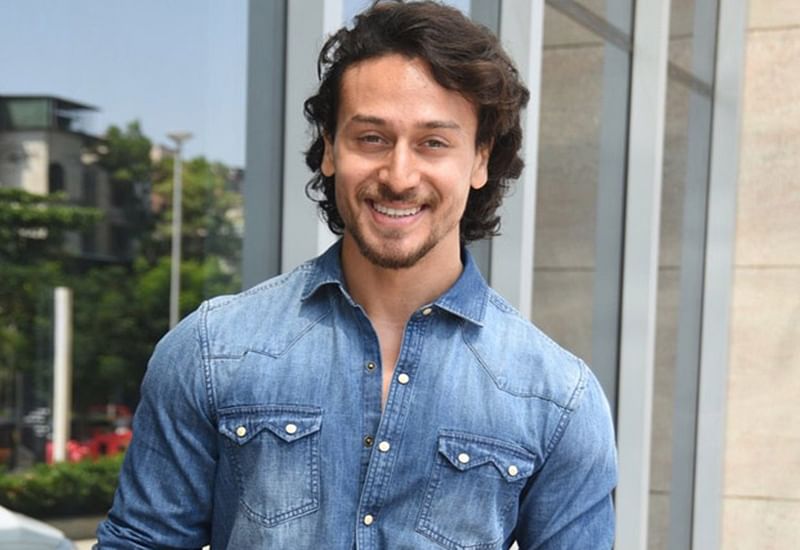 Shirt Vs T-shirt: What makes Tiger Shroff look super hot? - 4