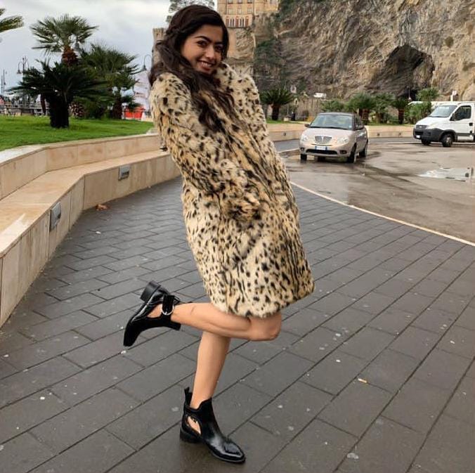 Pooja Hegde Vs Rashmika Mandanna: Which Leading Lady Rocked In Leopard Print Jacket? - 1