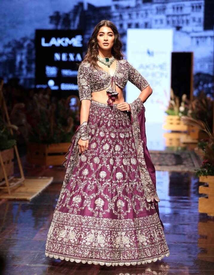 5 Times Pooja Hegde & Tamannaah Bhatia Walked The Ramp In Glam - 2