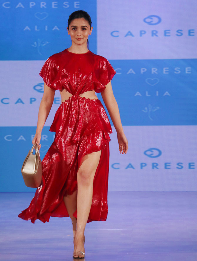 Alia Bhatt Vs Gigi Hadid: Who Walked The Ramp Better In An Alike Red Dress? - 0