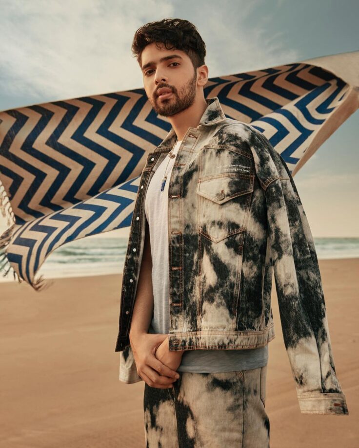 Armaan Malik’s 5 unique outfits to burn the vogue game - 2