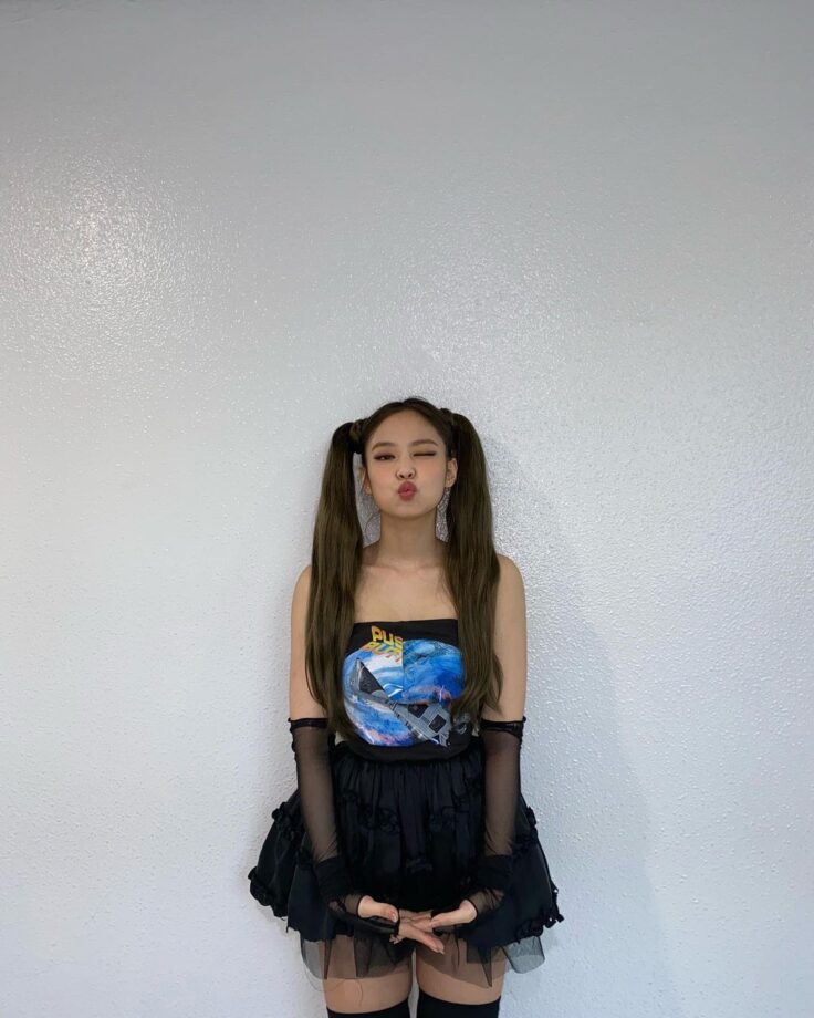 Blackpink Jennie Living Out, ‘Not Your Barbie Girl, I’m Living In My World’ Vibes - 0