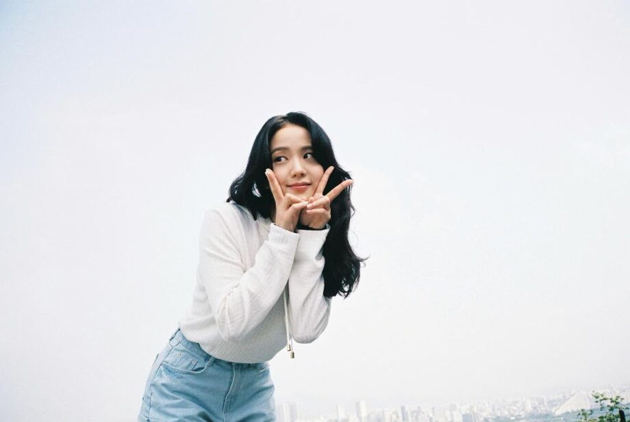 Blackpink Jisoo Cannot Get Enough Of White, Her Recent Pictures In White Proves It Right - 3