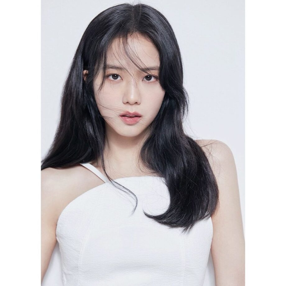 Blackpink Jisoo Cannot Get Enough Of White, Her Recent Pictures In White Proves It Right - 7