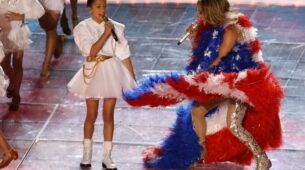 Check Out How Jennifer Lopez And Daughter Emme Are Giving Major ‘Mother-Daughter Goals’!