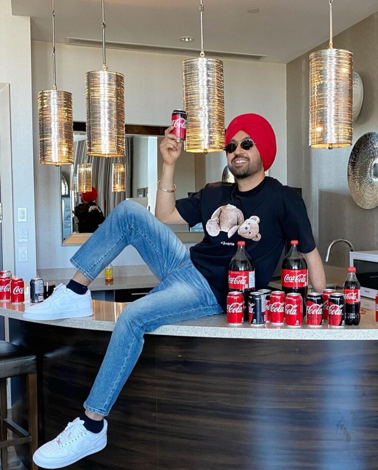 Diljit Dosanjh Cannot Get Enough Of Black: 3 Times He Gave Free Fashion Lessons On How To Style All Black - 2