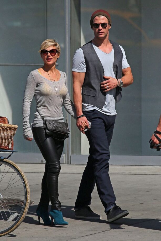 7 Most Trendy Shoes Of Chris Hemsworth To Cast An Impression - 6