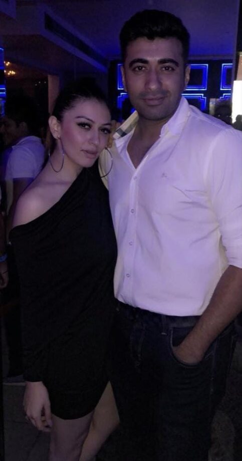 Hansika Motwani & Her Elder Brother: Siblings Who Holiday Together, Stay Together, Check Out Their Cute Pics Here - 3