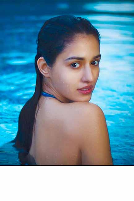 Hello Girls! It’s Time For Some Beachy Vibes, Grab Some Cues From Disha Patani #Ultimate Water Baby - 1