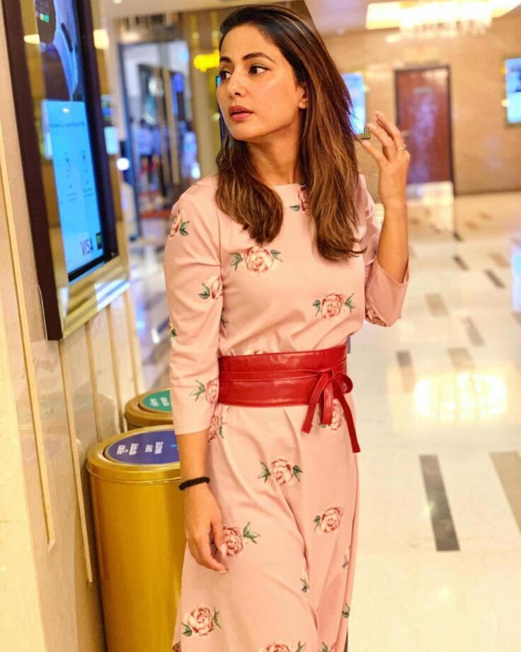 Get your Perfect Monsoon Style Dresses From Hina Khan To Slay Your Look! - 4