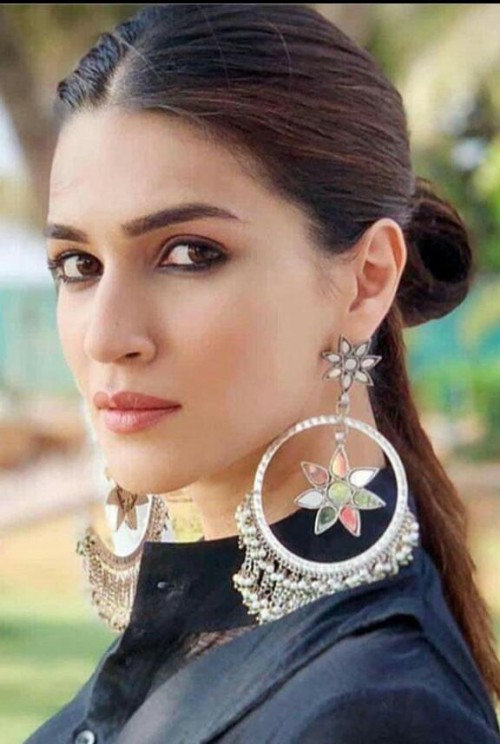 In Love With Mirror Earrings: Take Cues From Kriti Sanon & Shraddha Kapoor - 0