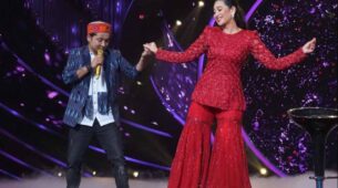 Indian Idol 12: Mesmerized by Pawandeep Rajan’s magical voice, Karisma Kapoor joins him on stage mid-performance
