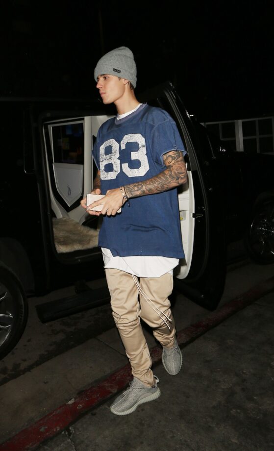 Fashion 101 : Slay The Cool & Casual Outfits Like Justin Bieber To Ace Your Look - 4