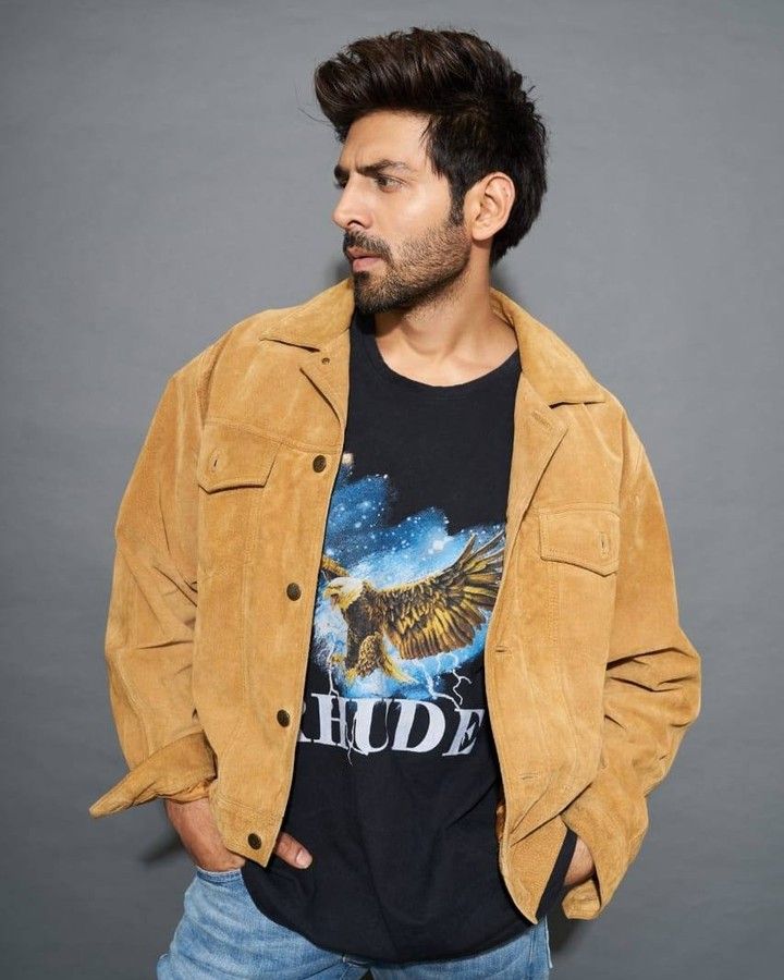 Kartik Aaryan Surely Knows How To Style His Tees With Jackets Effortlessly - 0