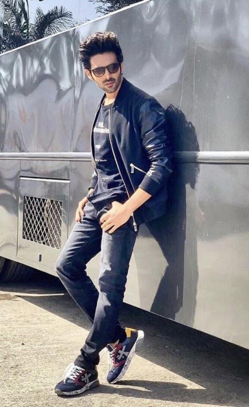 Kartik Aaryan Surely Knows How To Style His Tees With Jackets Effortlessly - 3