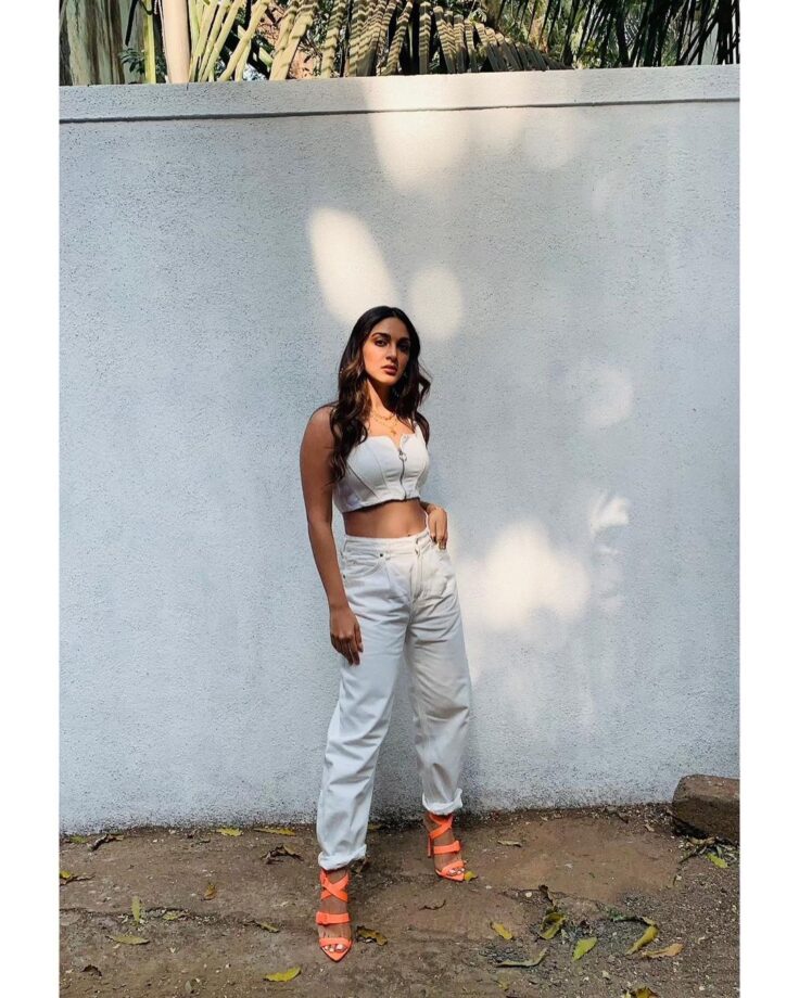 Kiara Advani has the best monochrome outfits, we swear by these looks - 1