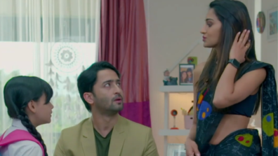 Kuch Rang Pyar Ke Aise Bhi Written Update S03 Ep13 28th July 2021: Ishwari learns that Soha locked Ayush in the storeroom