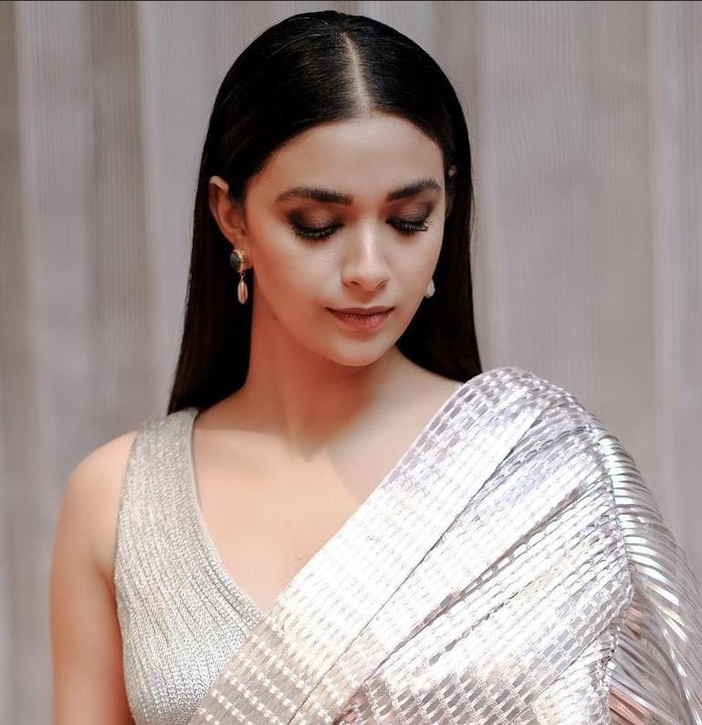Let Your Eyes Do The Talking: Steal Monsoon Makeup Swag From Keerthy Suresh For Bold Statements - 0