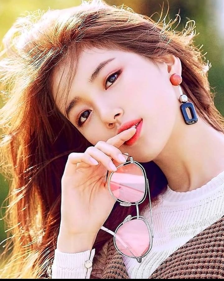 Lisa Vs Rose Vs Bae Suzy: Vote For The Diva With Flamboyant Earrings - 0