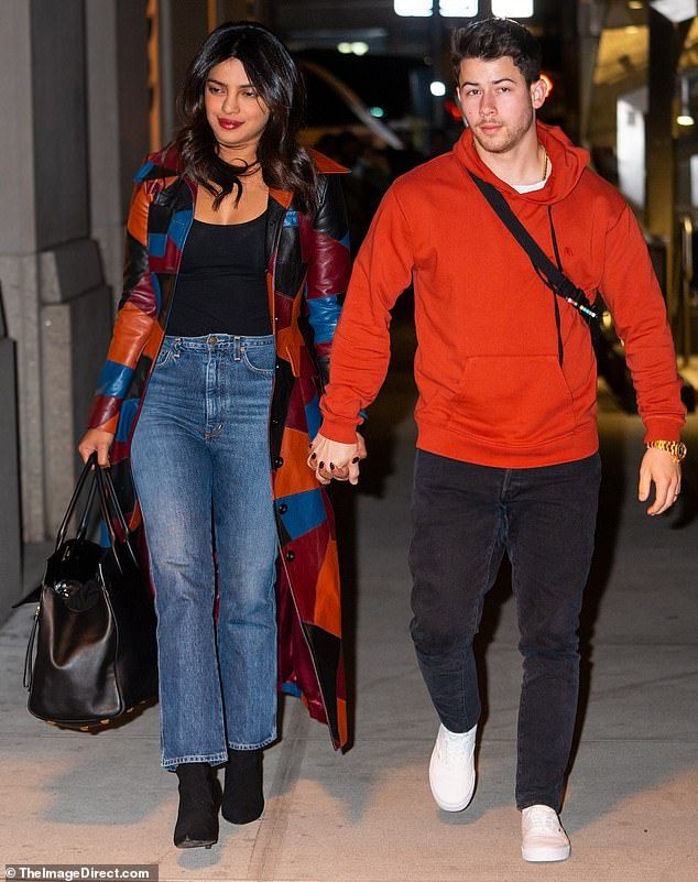 Nick Jonas & Priyanka Chopra Go Hand In Hand: We Swear By This Picture - 2