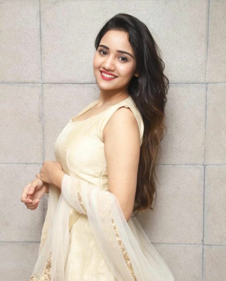 OOH LA LA! Best Photoshoot Pictures Of Ashi Singh That Are Raising Temperatures - 1